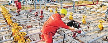 India boosts US crude oil buys as Russia imports dip