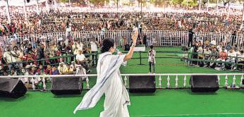 Mamata cries foul as I-T targets TMC members