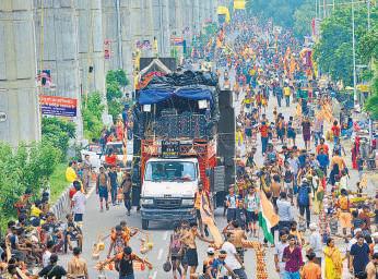 Kanwariyas run rampant amid lack of enforcement