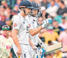 Root, Brook tame Australia on Day |