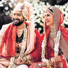 OFF THE GRID: THE RISE OF PHONE-FREE WEDDINGS