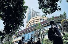 Stock market nears peak on dollar tailwind