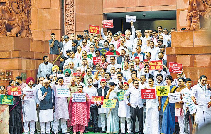 EC asks Bengal to delink CEO office for autonomy