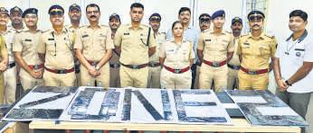 Cops convince thieves to return phones