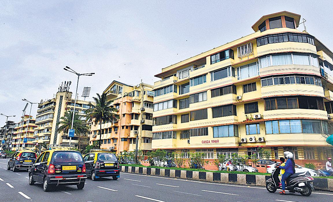 Top artists sign pledge against ‘iconic buildings’