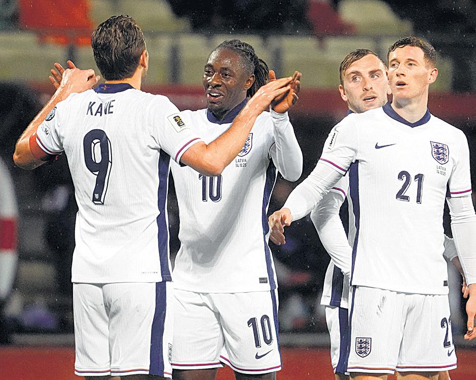 England clinch WC spot, Portugal forced to wait