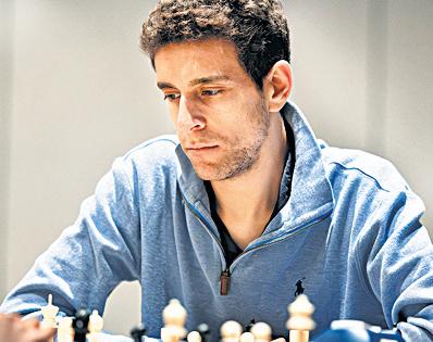 { DANIEL NARODITSKY } 1995-2025 US GM, coach and commentator dies 29