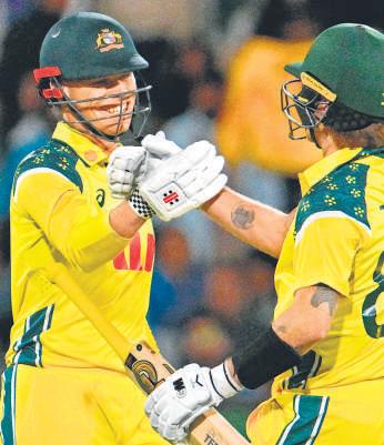 Australia win 2nd ODI, seal series as missed chances peg back India