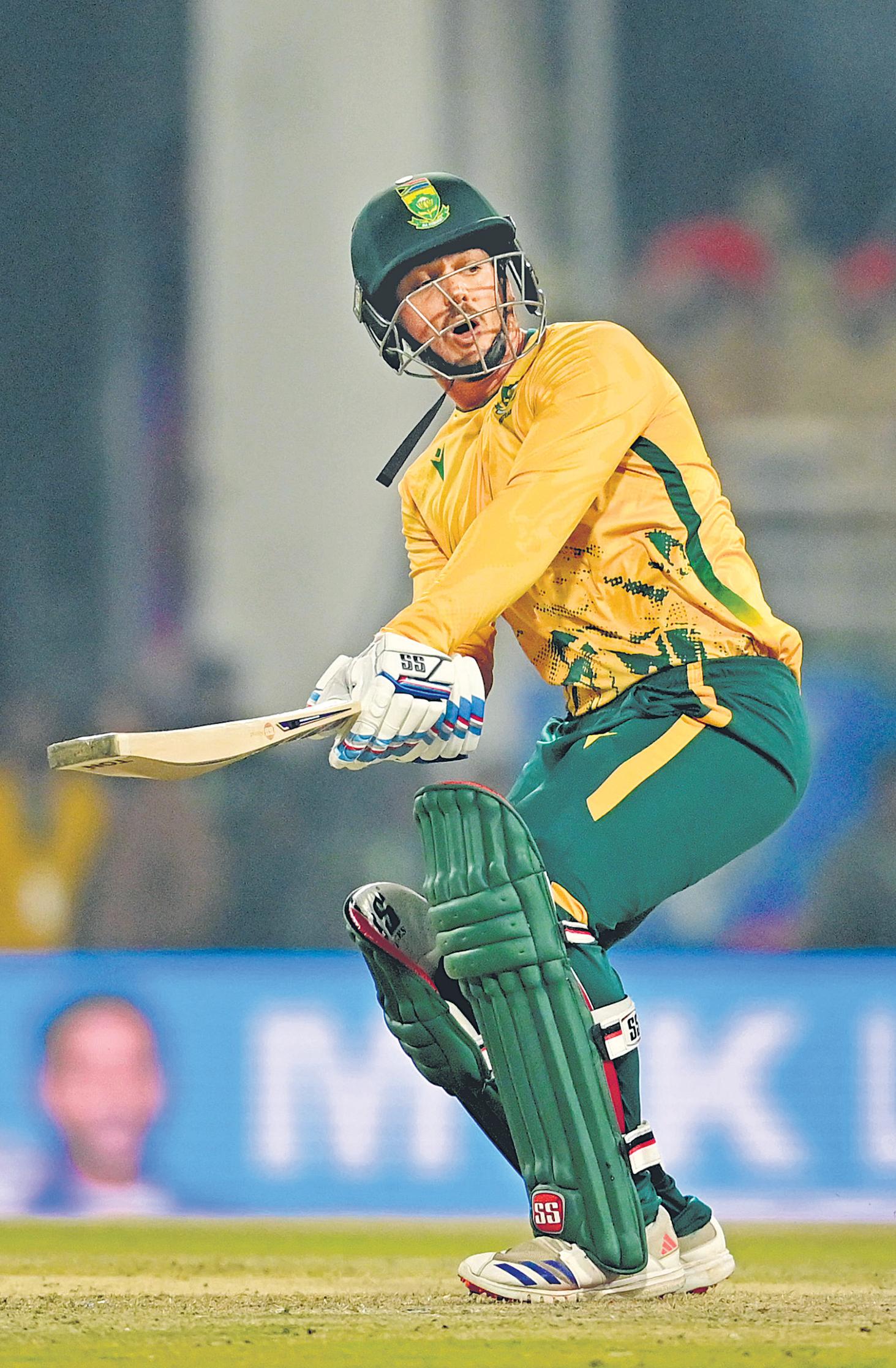 Quinton fires as South Africa hand India a big defeat, level series at 1-1