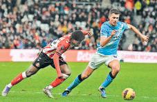 Sunderland stalls City charge, Liverpool held