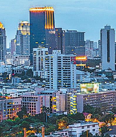 INDIA POISED TO A GLOBAL ECONOMIC