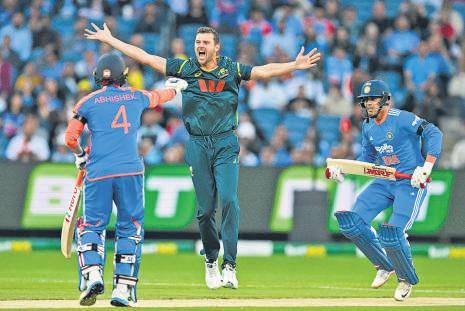 India fail the Hazlewood test