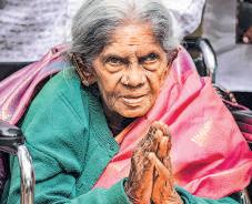 { SAALUMARADA THIMMAKKA } 1911- 2025 Karnataka’s green activist passes away at 114