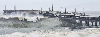 India sends relief items, rescue teams to cyclone-hit Sri Lanka