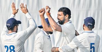 Shami bags 3, J&K need 131 more to take lead