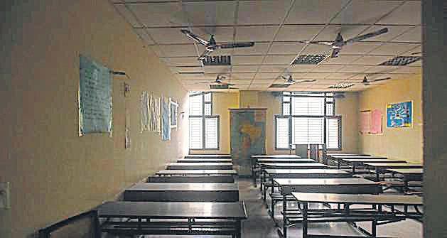 Govt scholarship budgets rise but beneficiaries decrease