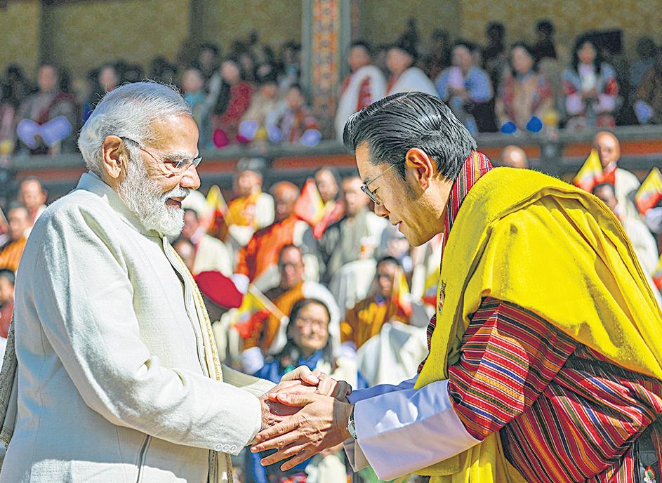 Modi promises justice to victims of Delhi car blast