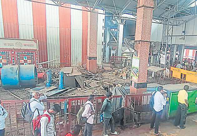Passengers bear the brunt as Pune rly station drags its feet on drainage work