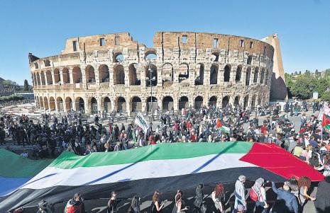 Dozens killed in Gaza despite Trump's call for Israel to stop