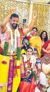 Raghu Dixit marries Grammy-nominated Varijashree Venugopal