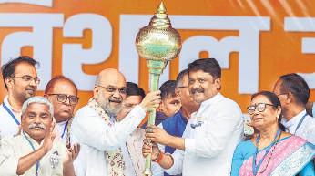 Bihar CM, PM posts not vacant for sons of Lalu, Sonia: Shah