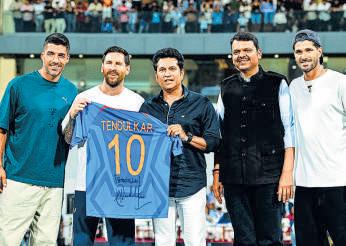 Messi leaves his footprint at Mumbai’s exalted venue