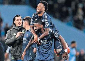 PSG, Real Madrid, Arsenal soar into Champions League quarters