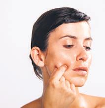 How to protect your skin in the monsoon?