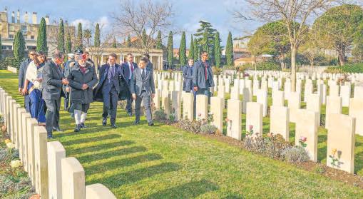 India, France unveil road map for AI, nuclear partnership