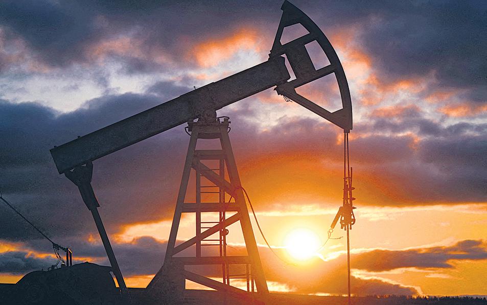 India stares at $2.7 bn hit as US sanctions Russian oil cos