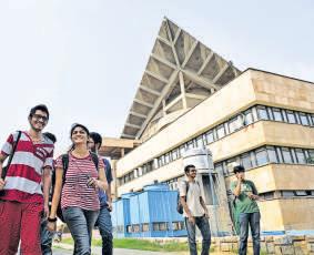 Startups wage a hiring war against tech giants at IITs