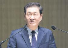 Samsung Electronics co-CEO dies, worsening tech giant's 'crisis' moment