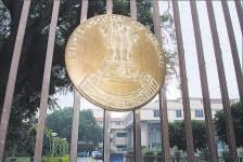 'Sunjay Kapur's will refers to him as she'