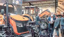 Low farmer awareness keeps e-tractor sales muted despite state sops