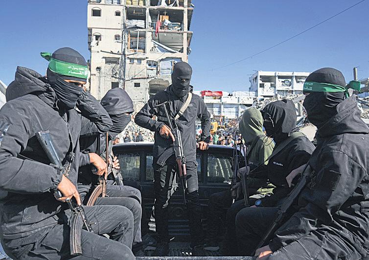 Israel closes in on Hamas fighters trapped in tunnels, testing cease-fire