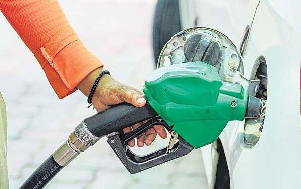 Petrol pumps to set up infra for blended fuel stack soon