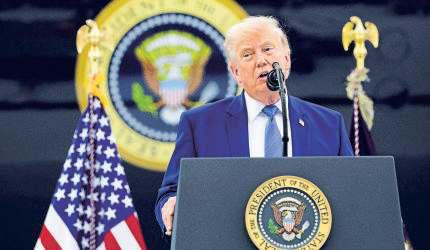 Trump warns of war with Iran amid peace talks