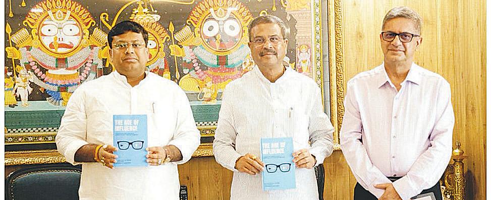 CHAITANYA K PRASAD PRESENTS THE BOOK ‘THE AGE OF INFLUENCE’ TO MINISTERS