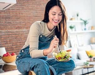Plan to eat better this year? Here’s what to focus on