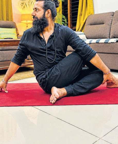 For yoga teachers, it's simple asanas that lighten the load