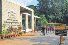 Business schools see placements pick up this year