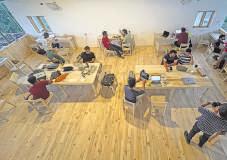 Hacker hostels fuel bunch of tech builders