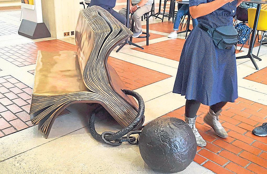 Library tours reveal a city's secret culture