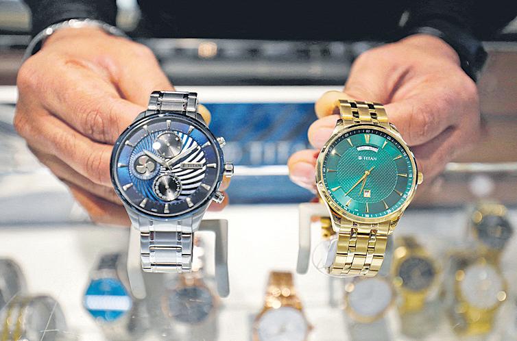 Titan bets on wedding season to sustain festive sales boost