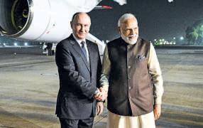 Putin arrives on a 27-hr tour to bolster bilateral relations