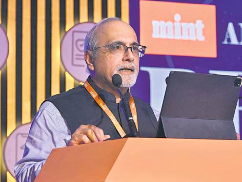 Short-term funding raises banking risks: RBI's Rao