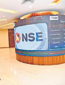 Street at 7-month low as Trump rattles investors