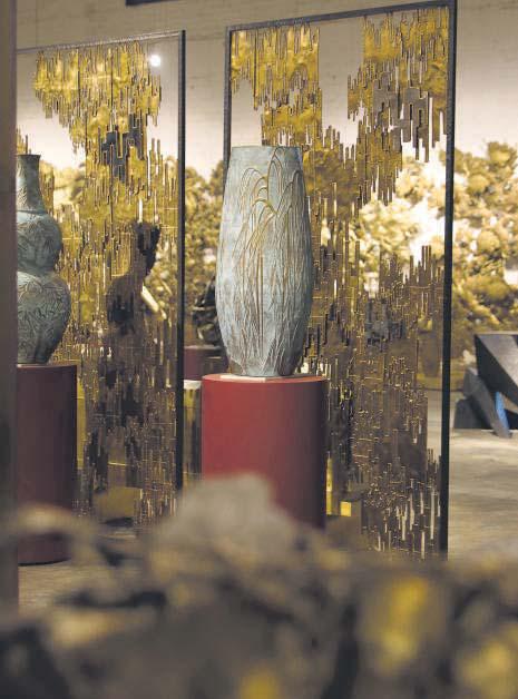 Essential Art That Styles Living Spaces