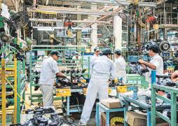 US Tariffs, EV Crawl Upset Indian Auto's Global Drive