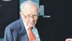 Buffett's 2025 wealth gains stand out amid billionaire wipeout